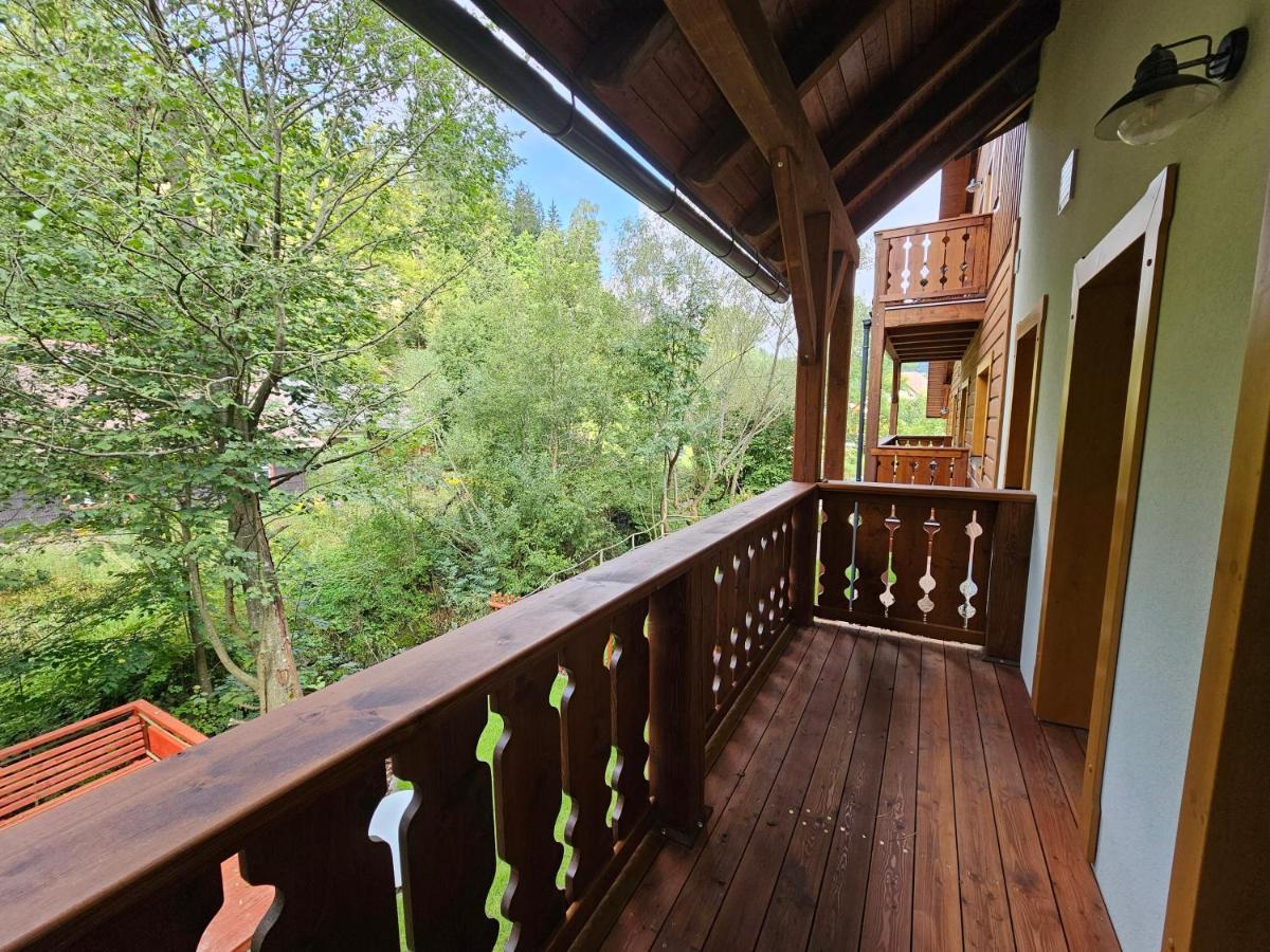 Apartmany Jezerne Вельке-Карловице Экстерьер фото