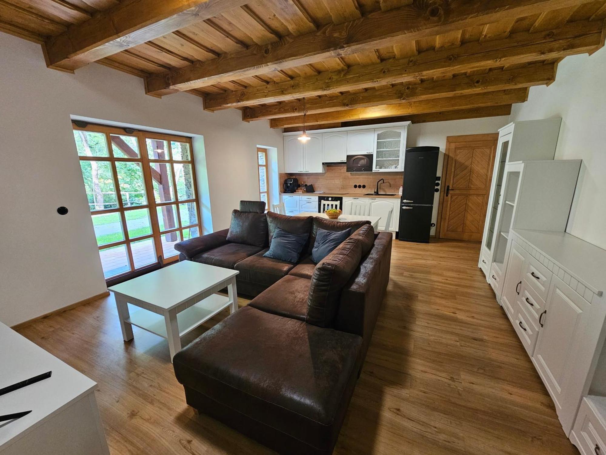 Apartmany Jezerne Вельке-Карловице Экстерьер фото