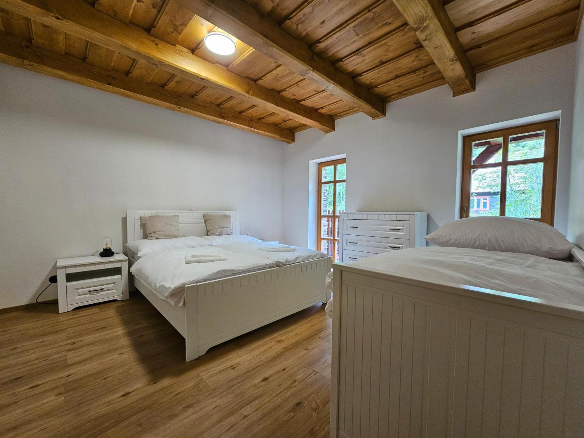 Apartmany Jezerne Вельке-Карловице Экстерьер фото