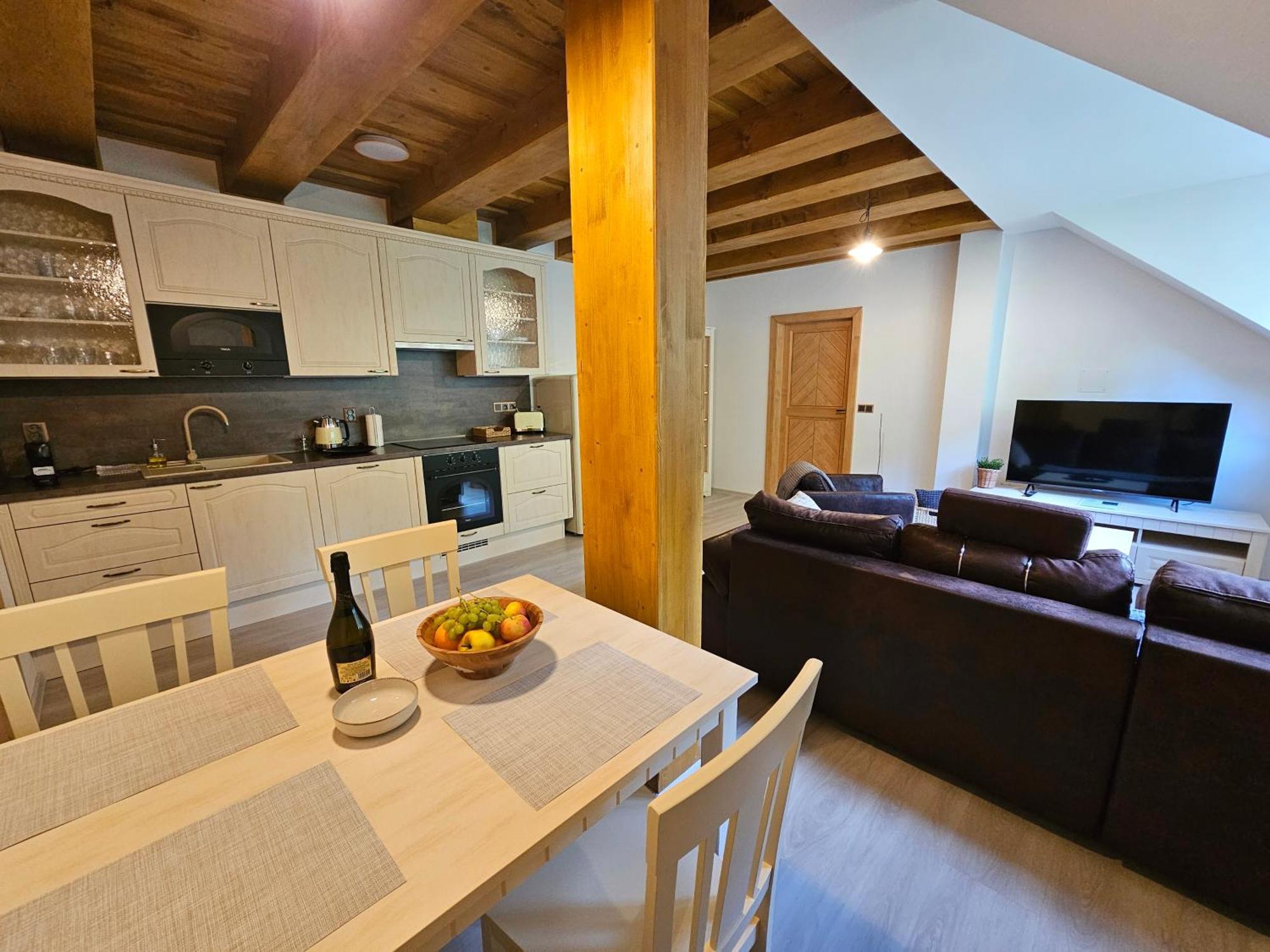 Apartmany Jezerne Вельке-Карловице Экстерьер фото