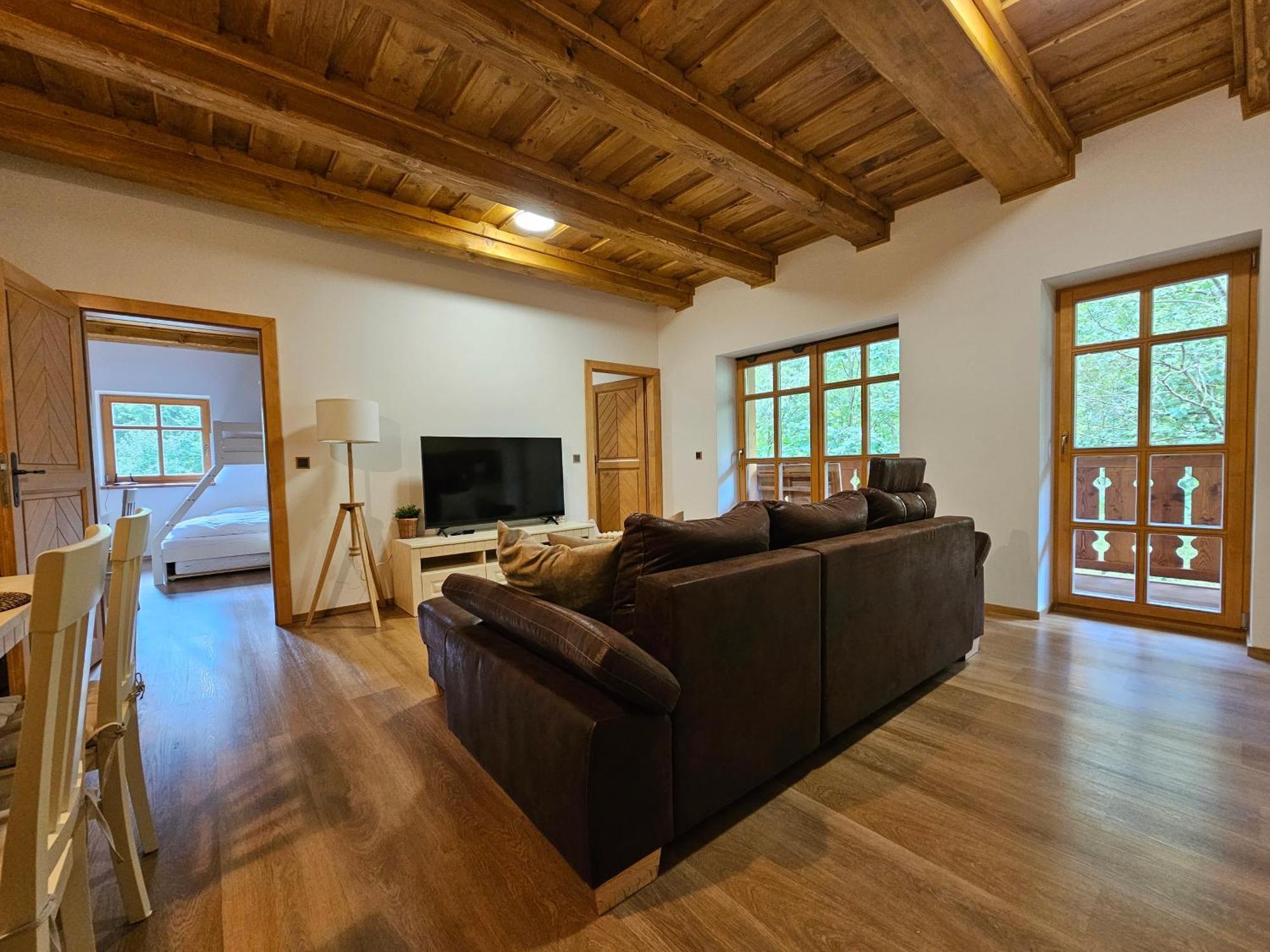 Apartmany Jezerne Вельке-Карловице Номер фото